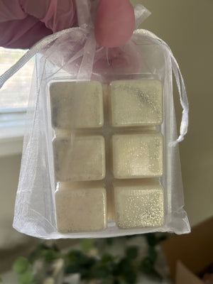 “Diamonds” are a girls Best Friend! wax melts