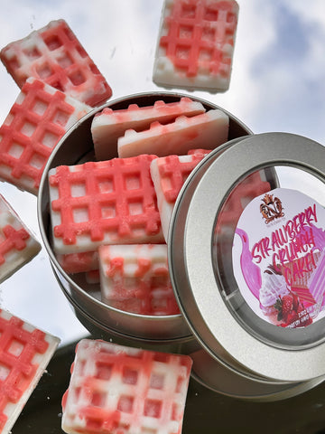 Image of Strawberry Crunch Cake realistic wax melts